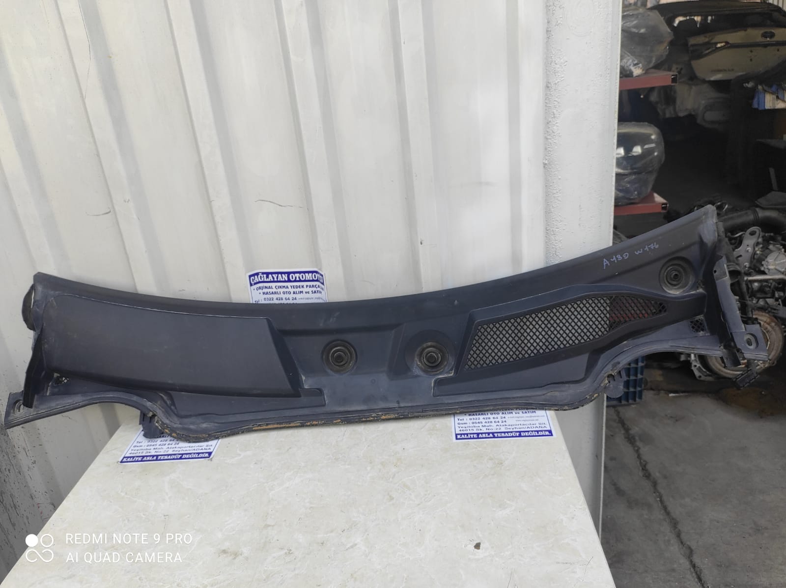 Mercedes A180 W176 Cam Izgarası 